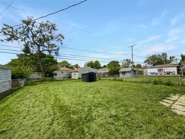 3894 17th Street, Wyandotte, MI 48192