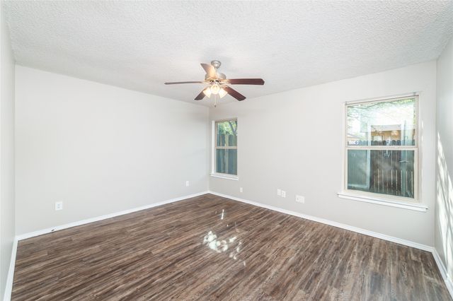 6725 Crestmont Court, Fort Worth, TX 76133