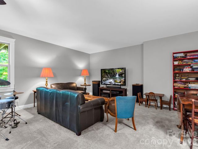 26 Balsam High Road, Biltmore Lake, NC 28715