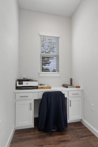 12001 Vista Parke DR 406, Austin, TX 78726