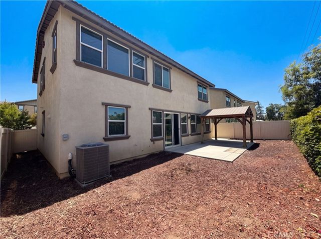 1182 Woodbury, Mentone, CA 92359