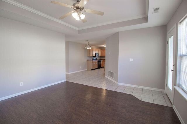 1921 W FIELD ST, Columbia, MO 65203