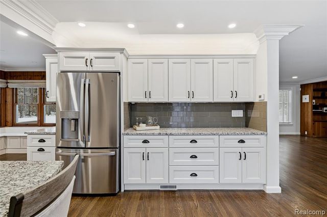 24924 Riverwood Drive, Franklin, MI 48025