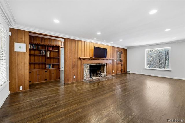 24924 Riverwood Drive, Franklin, MI 48025