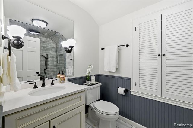 24924 Riverwood Drive, Franklin, MI 48025