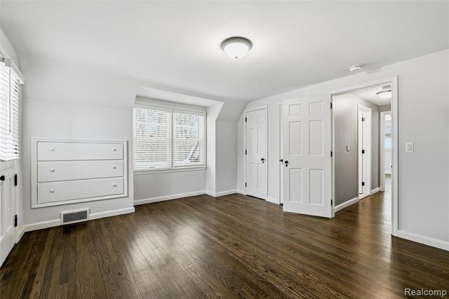 24924 Riverwood Drive, Franklin, MI 48025