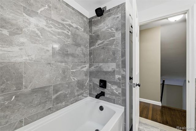 24924 Riverwood Drive, Franklin, MI 48025