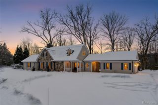 24924 Riverwood Drive, Franklin, MI 48025