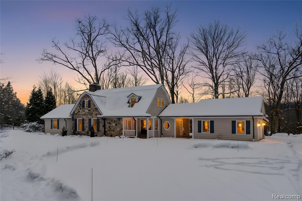 24924 Riverwood Drive, Franklin, MI 48025