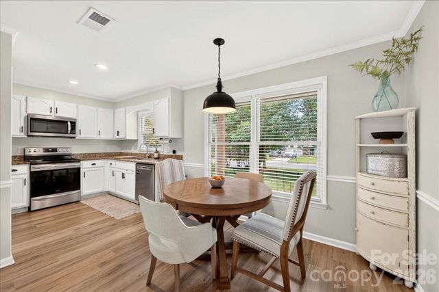 8610 Brookstead Drive, Charlotte, NC 28215