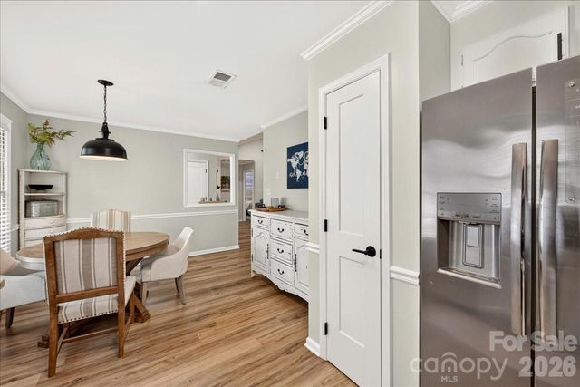 8610 Brookstead Drive, Charlotte, NC 28215