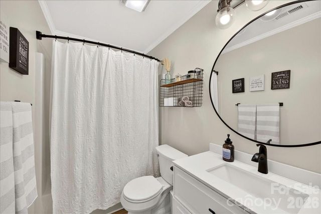 8610 Brookstead Drive, Charlotte, NC 28215