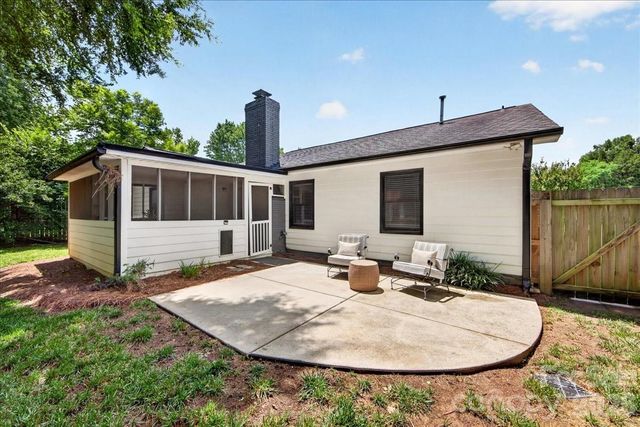 8610 Brookstead Drive, Charlotte, NC 28215