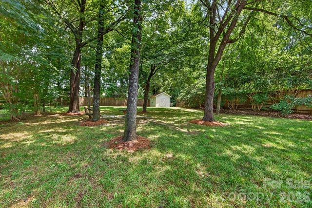 8610 Brookstead Drive, Charlotte, NC 28215