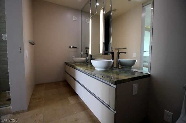 3722 Las Vegas Boulevard 3004, Las Vegas, NV 89158