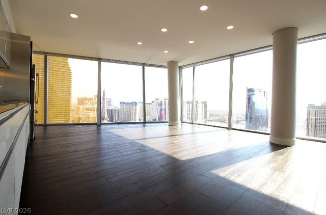 3722 Las Vegas Boulevard 3004, Las Vegas, NV 89158