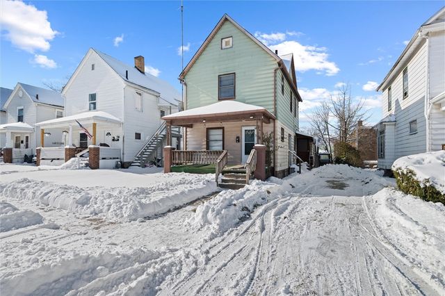 768 Baldwin Ave, Sharon, PA 16146