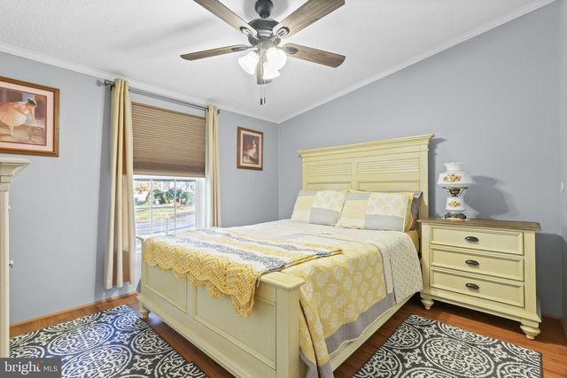 8 CEDAR CT, Bath, PA 18014