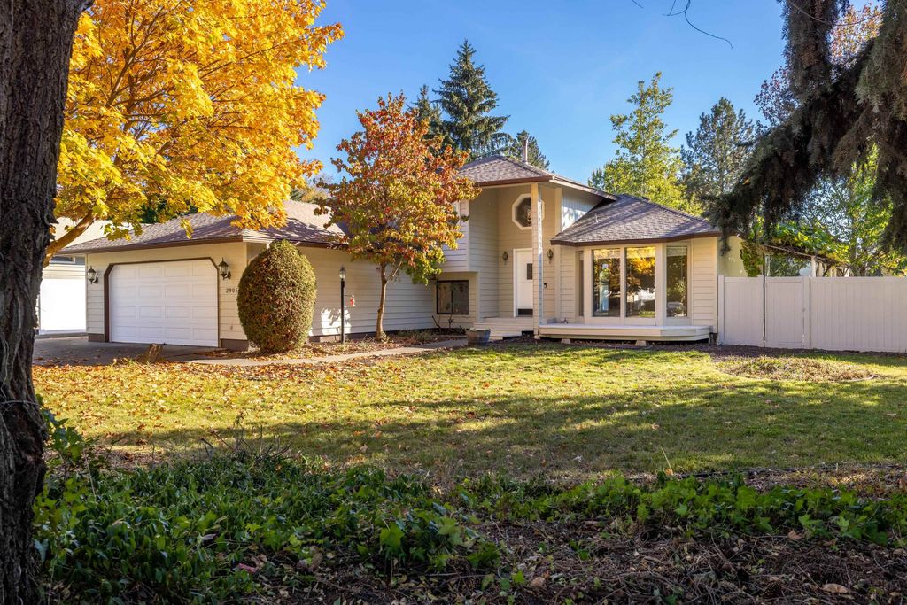2906 E 61st Ct, Spokane, WA 99223 photo 4