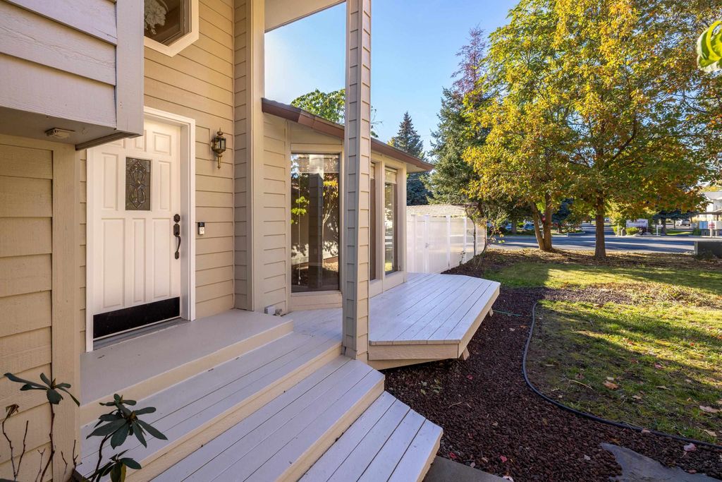 2906 E 61st Ct, Spokane, WA 99223 photo 5