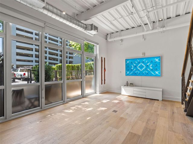 603 Davis ST 101, Austin, TX 78701