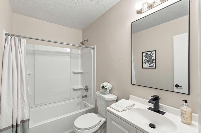 2604 Sandler Drive NE, Albuquerque, NM 87112