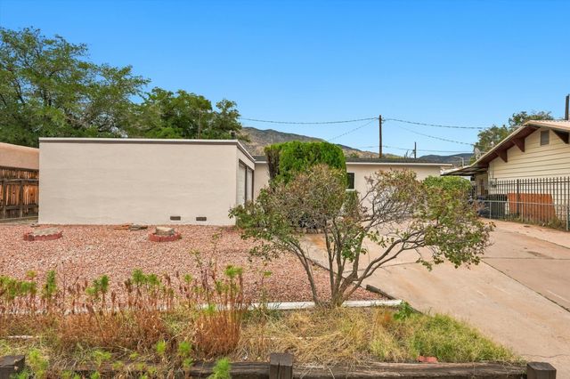 2604 Sandler Drive NE, Albuquerque, NM 87112