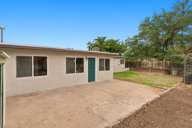 2604 Sandler Drive NE, Albuquerque, NM 87112