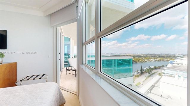 5025 Collins Ave 2206, Miami Beach, FL 33140