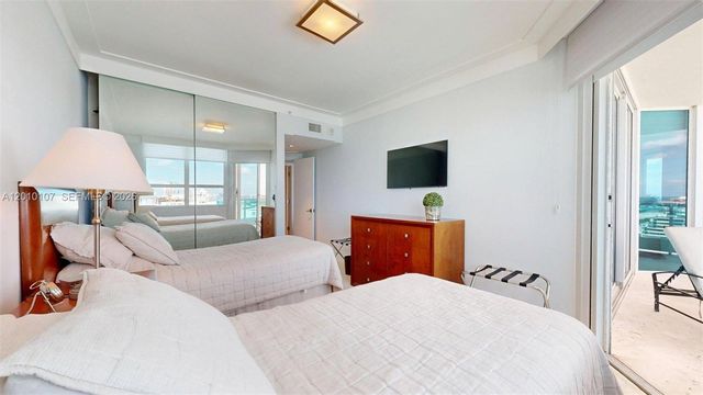 5025 Collins Ave 2206, Miami Beach, FL 33140