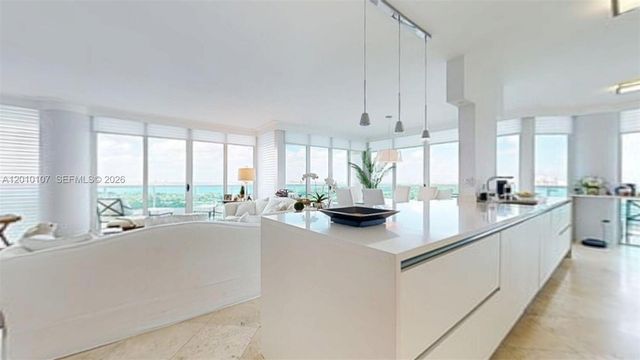 5025 Collins Ave 2206, Miami Beach, FL 33140