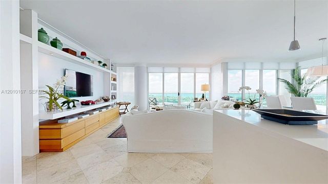 5025 Collins Ave 2206, Miami Beach, FL 33140