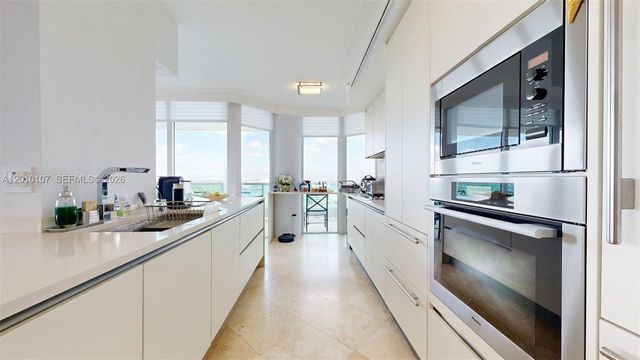 5025 Collins Ave 2206, Miami Beach, FL 33140