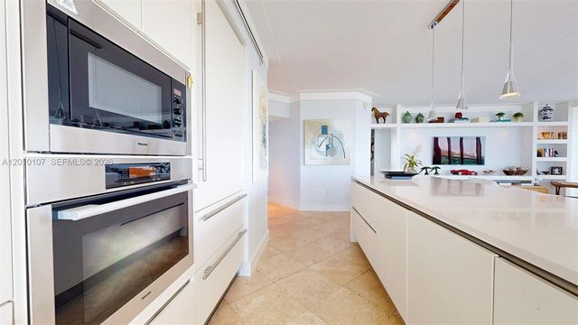 5025 Collins Ave 2206, Miami Beach, FL 33140