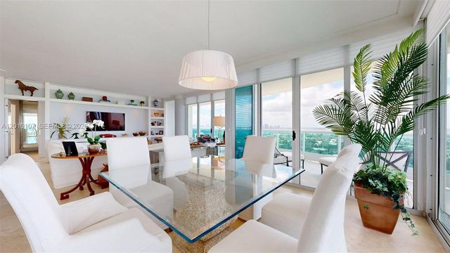 5025 Collins Ave 2206, Miami Beach, FL 33140