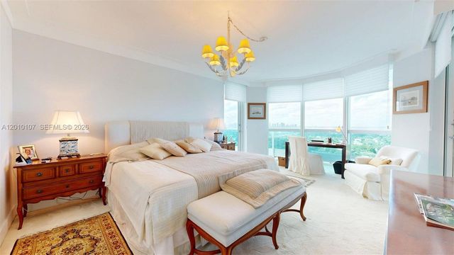 5025 Collins Ave 2206, Miami Beach, FL 33140