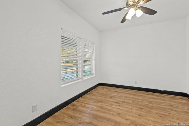 726 E Highland Blvd, San Antonio, TX 78210