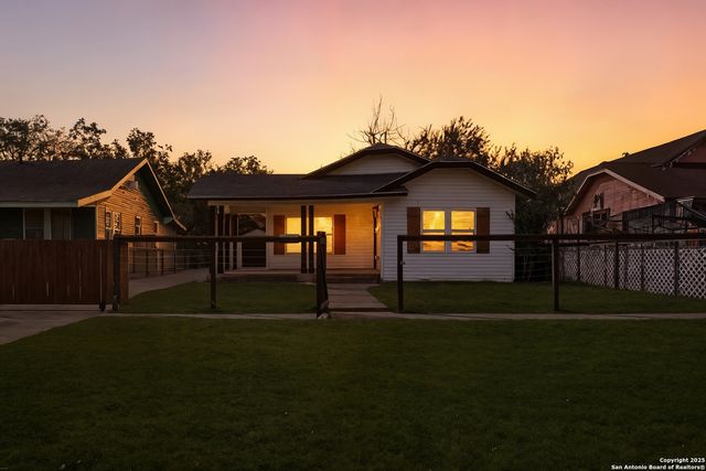 726 E Highland Blvd, San Antonio, TX 78210