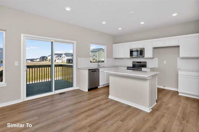 703 NE Doe Pointe Drive, Ankeny, IA 50021