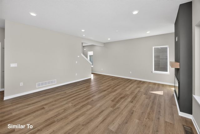 703 NE Doe Pointe Drive, Ankeny, IA 50021