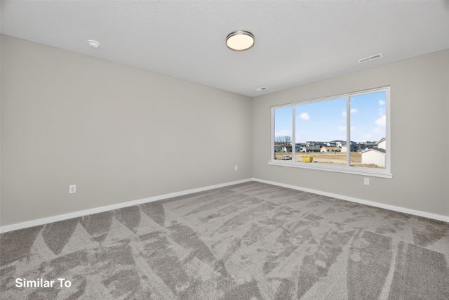 703 NE Doe Pointe Drive, Ankeny, IA 50021