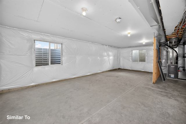 703 NE Doe Pointe Drive, Ankeny, IA 50021