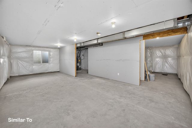 703 NE Doe Pointe Drive, Ankeny, IA 50021