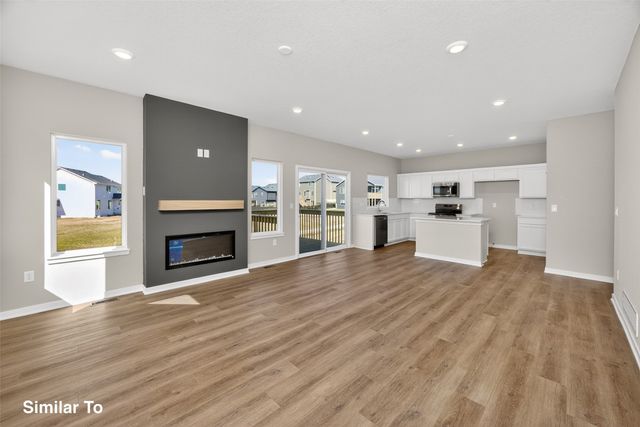 703 NE Doe Pointe Drive, Ankeny, IA 50021