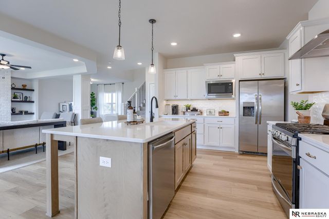 11132 N 161st Avenue, Bennington, NE 68007