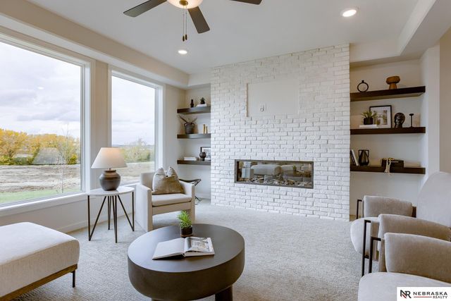 11132 N 161st Avenue, Bennington, NE 68007