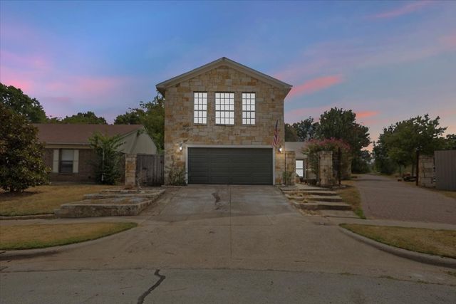 1911 Wisteria Court, Flower Mound, TX 75028
