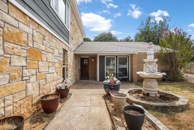 1911 Wisteria Court, Flower Mound, TX 75028
