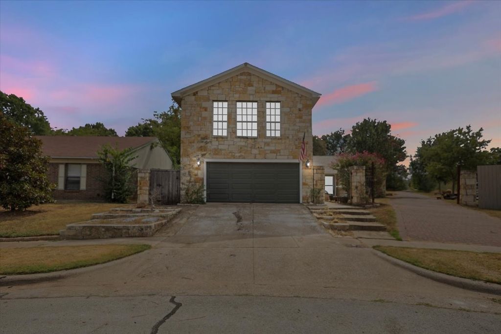 1911 Wisteria Court, Flower Mound, TX 75028 — photo 2
