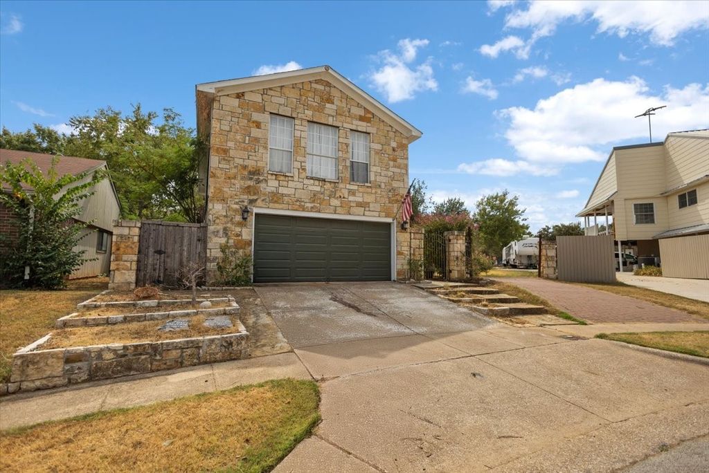 1911 Wisteria Court, Flower Mound, TX 75028 — photo 4